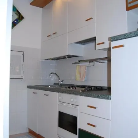 Relaxing With Garden And Pool