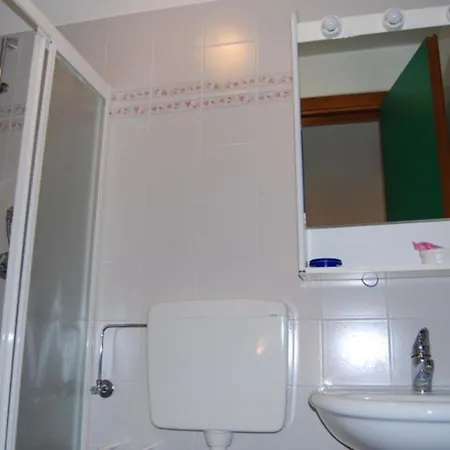 Relaxing With Garden And Pool Lägenhet *