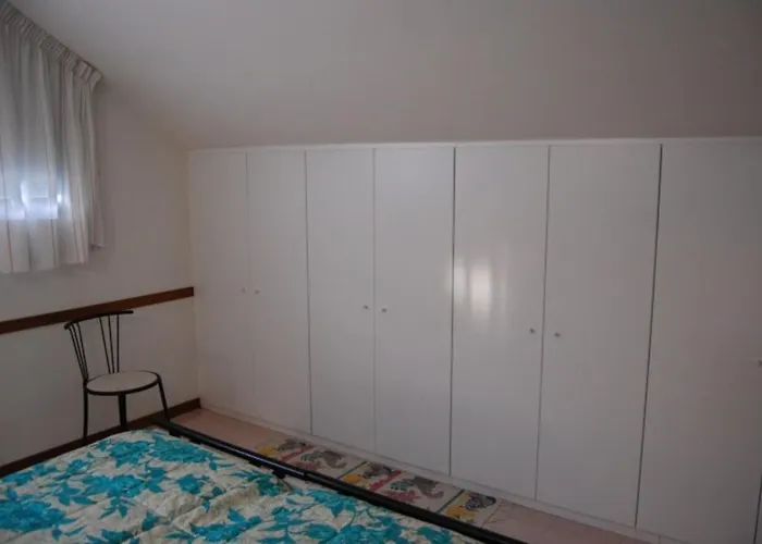 Relaxing With Garden And Pool